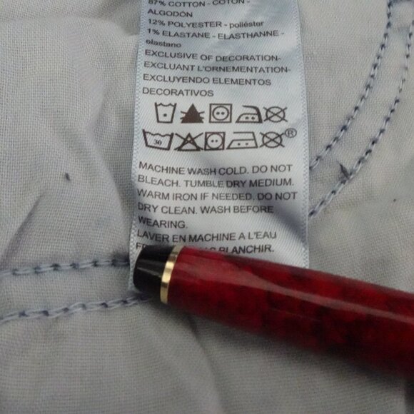 Levi Strauss Signature Jeans Women's Plus Size 28 Blue Stretch Denim Straight - Picture 10 of 10